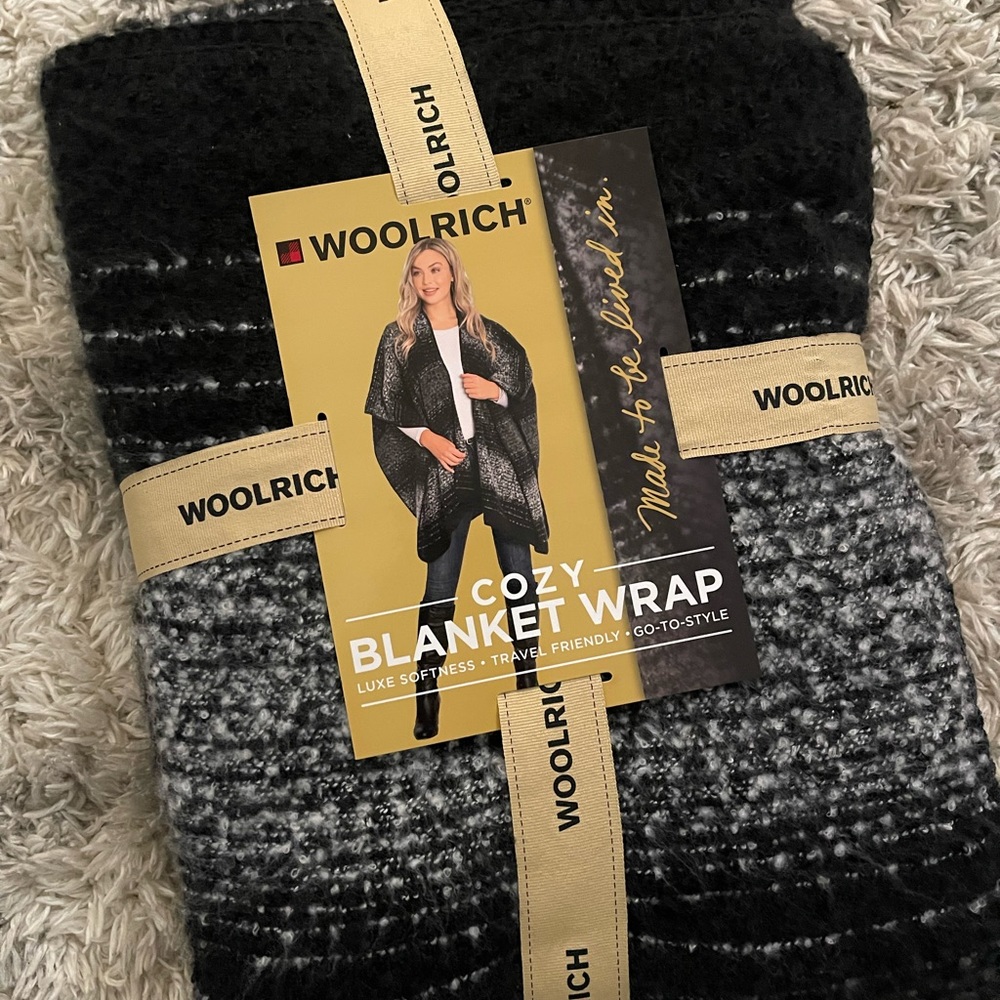Woolrich cozy blanket wrap